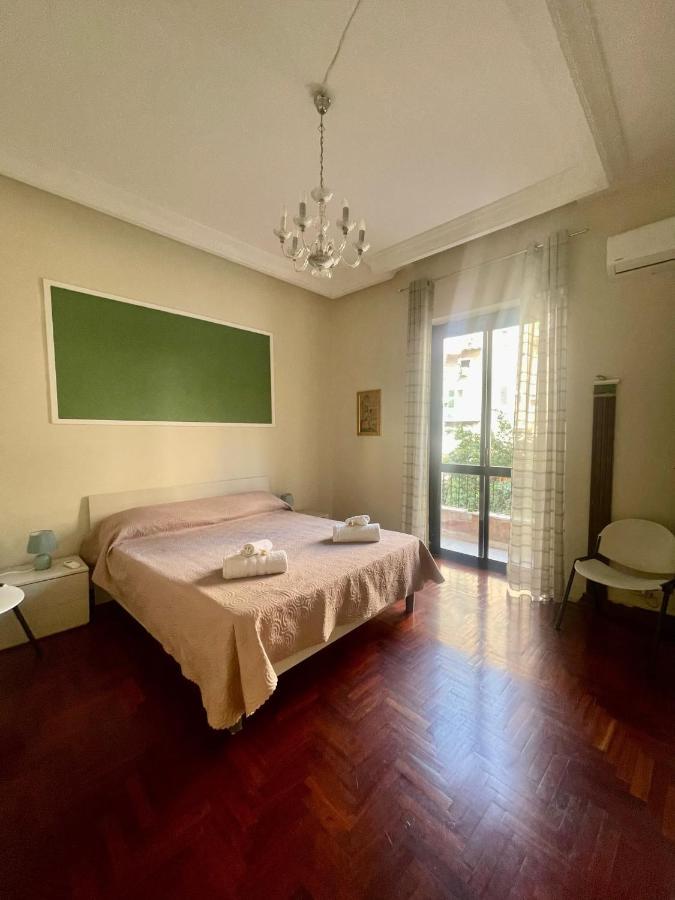 Apartament Dimora Di Maury A Due Passi Dai Trasporti E Da Ballaro 팔레르모 외부 사진