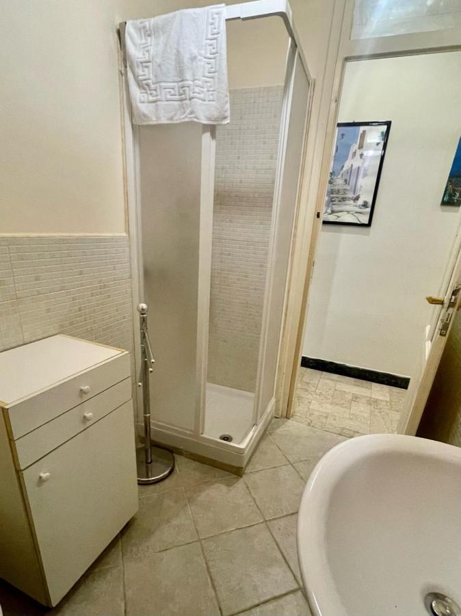 Apartament Dimora Di Maury A Due Passi Dai Trasporti E Da Ballaro 팔레르모 외부 사진